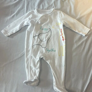 Newborn baby footed sleeper/romper.  Up to 10 pounds